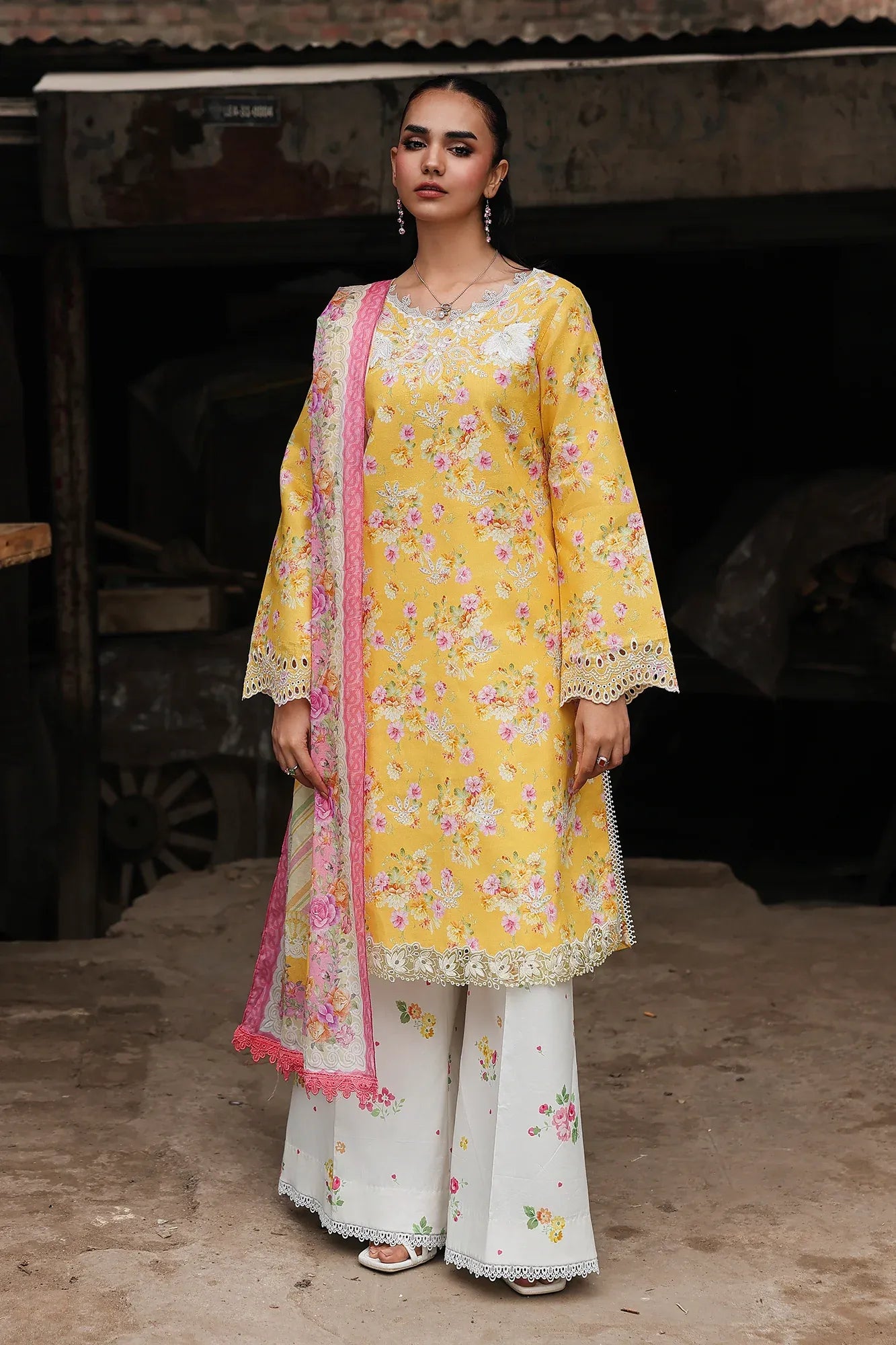 RAJBARI NISSA FLORAL SYMPHONY D-07