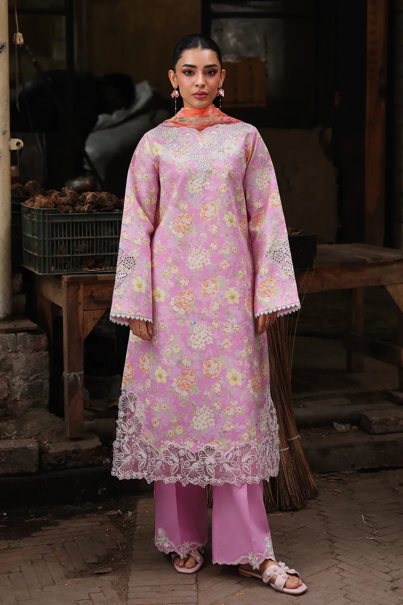 RAJBARI NISSA FLORAL SYMPHONY D-03