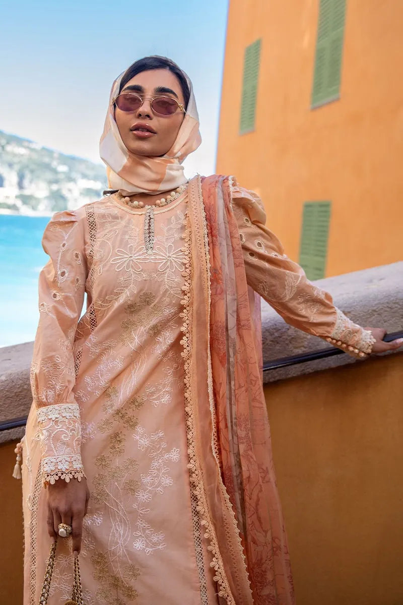 ANSAB JAHANGIR ZOHA ALLURING APRICOT