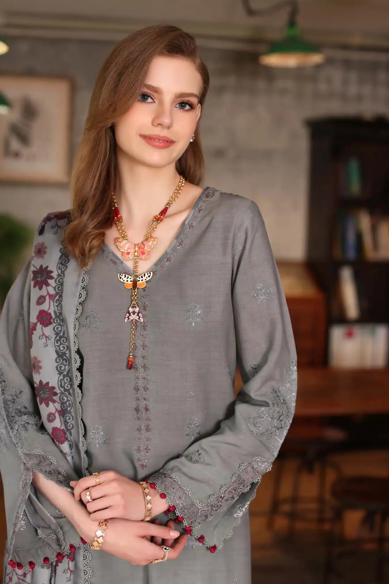 D-04B NOOR BY SAADIA <12