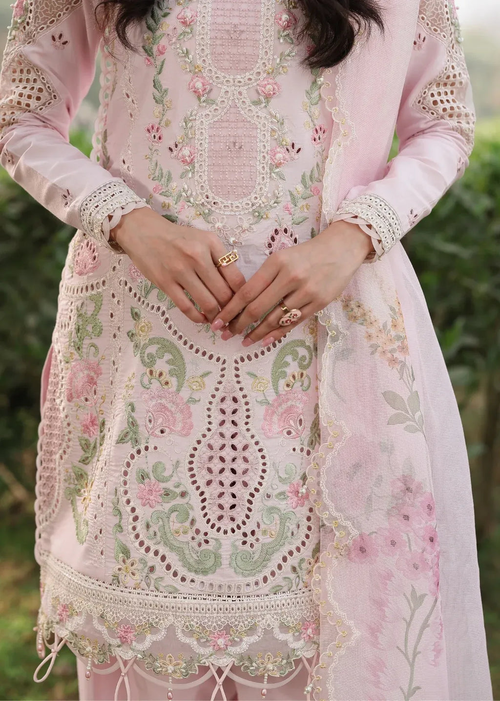 SARDINIA TALES OF PETALS PINK BREEZE