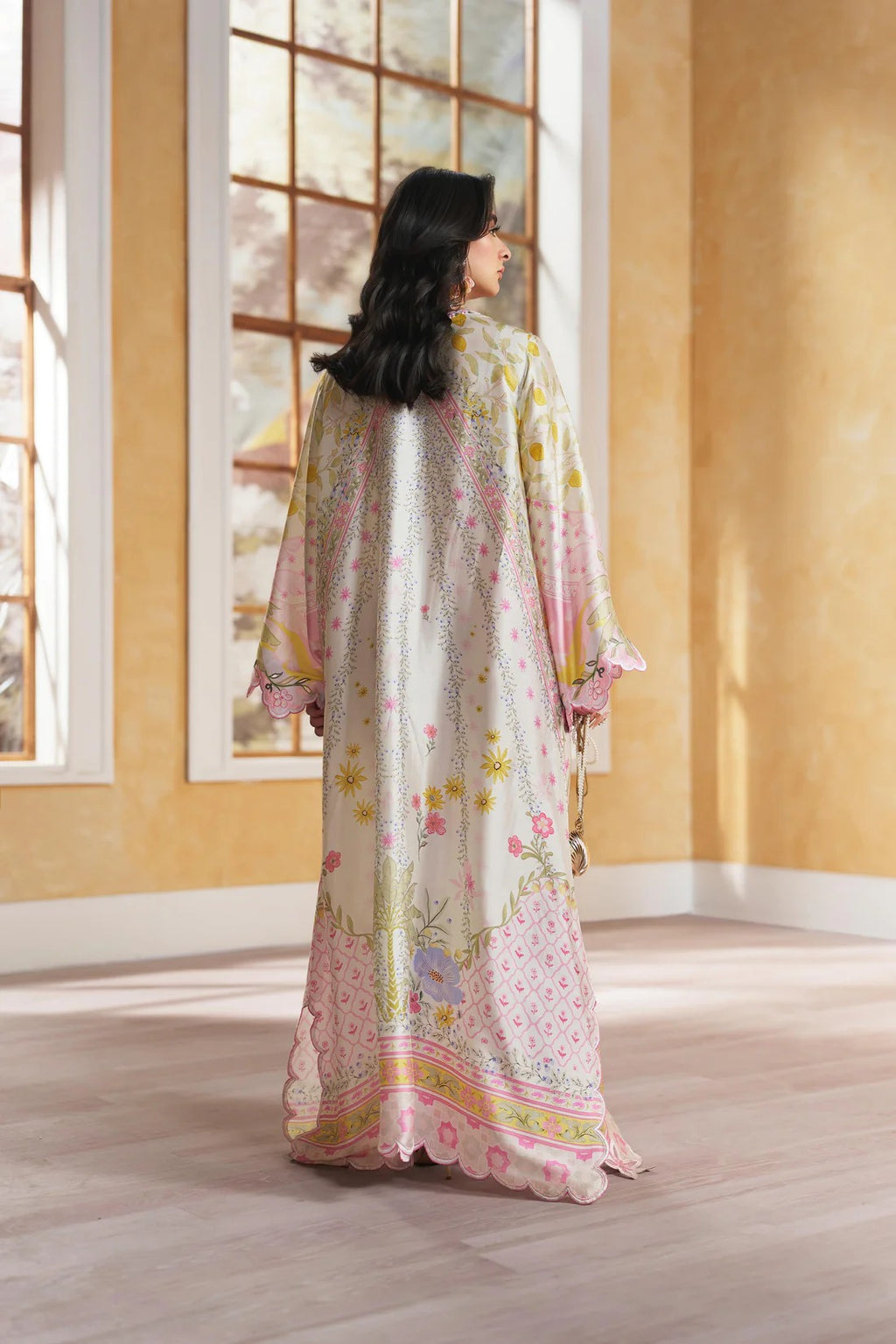 ZARAH NUR D-102 1PC