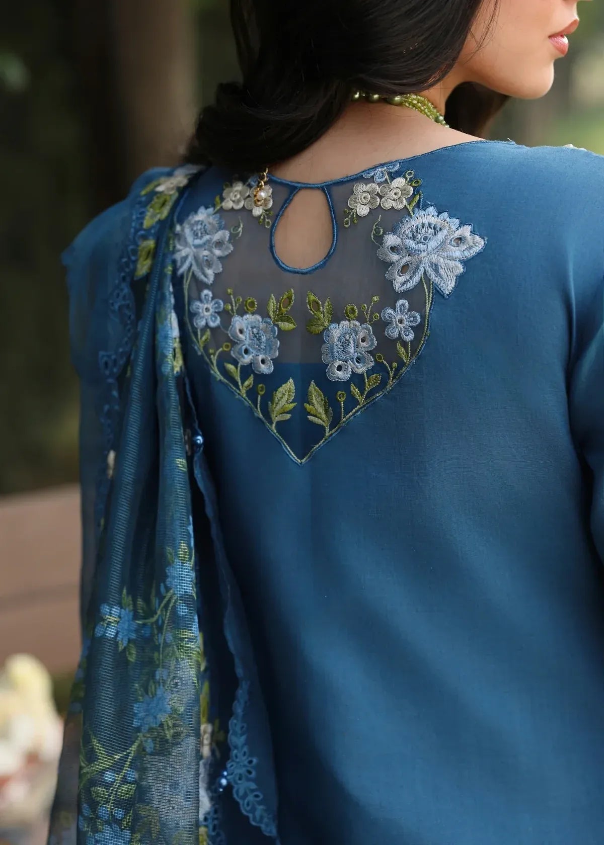 SARDINIA TALES OF PETALS BLUE BLOSSOMS