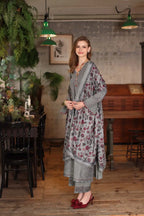 D-04B NOOR BY SAADIA <12