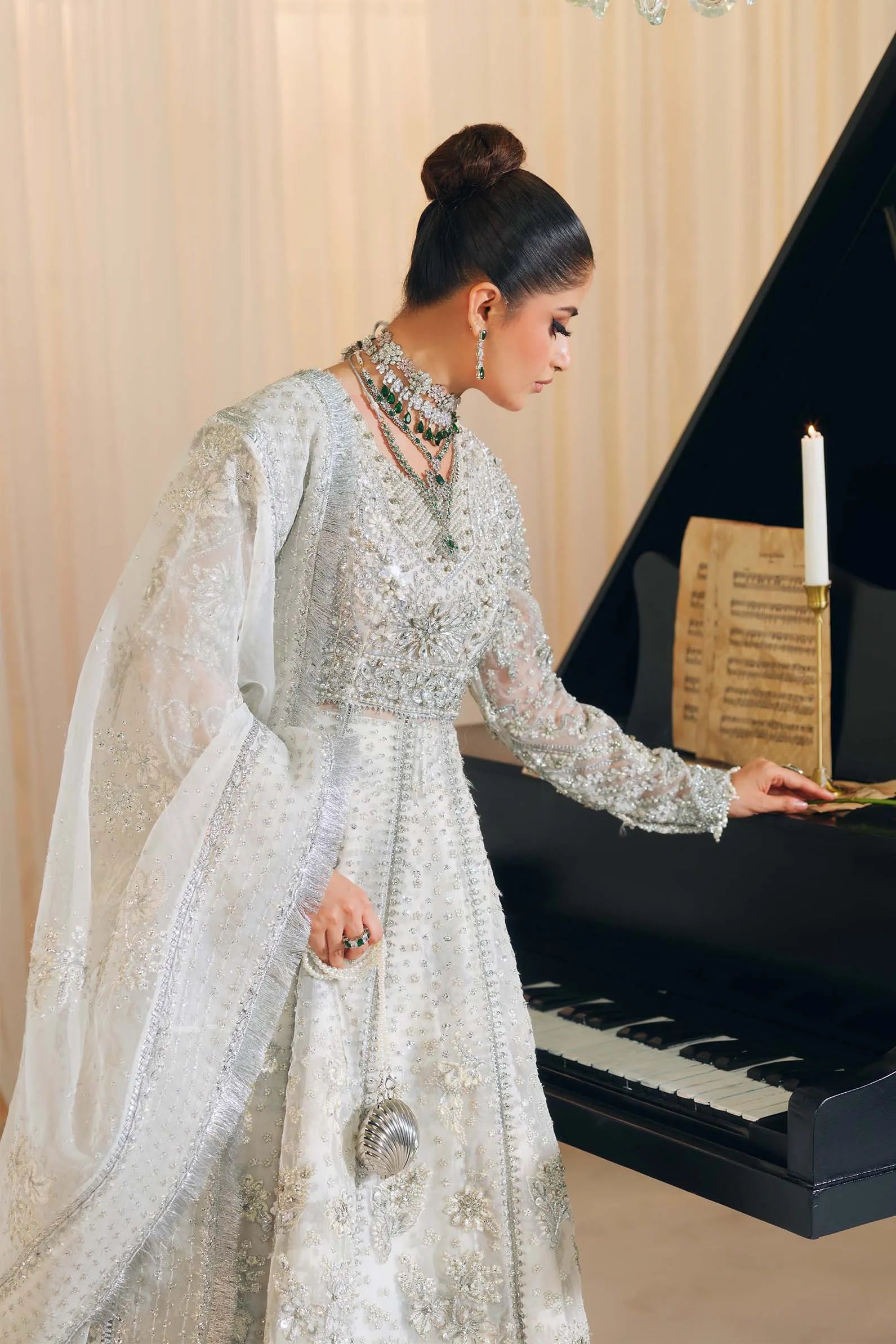 MARYAM HUSSAIN JHIL MIL