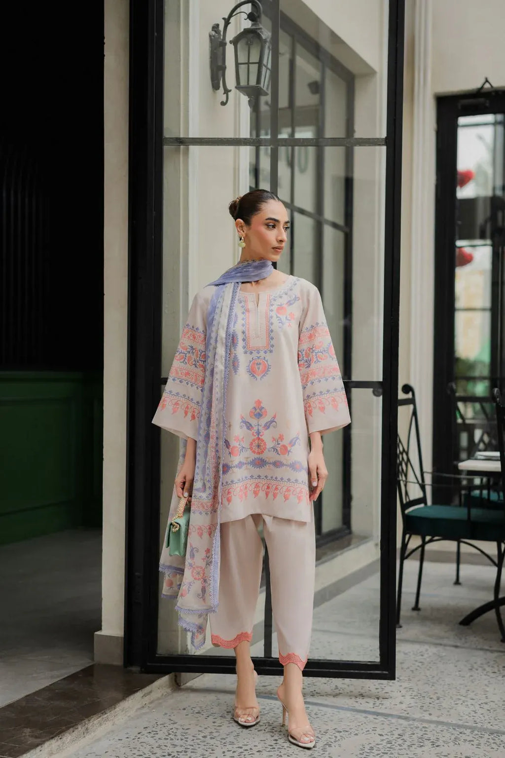 BARAE KHANOM MEERA 2PC