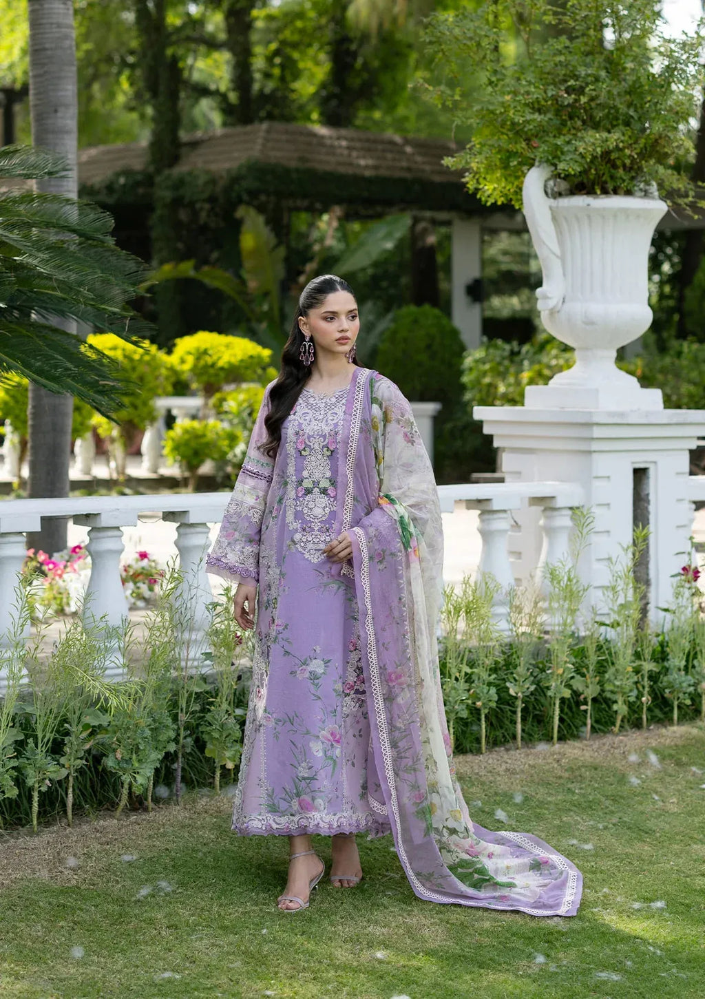 ELAF SIGNATURE EMB LAWN ESG-1B