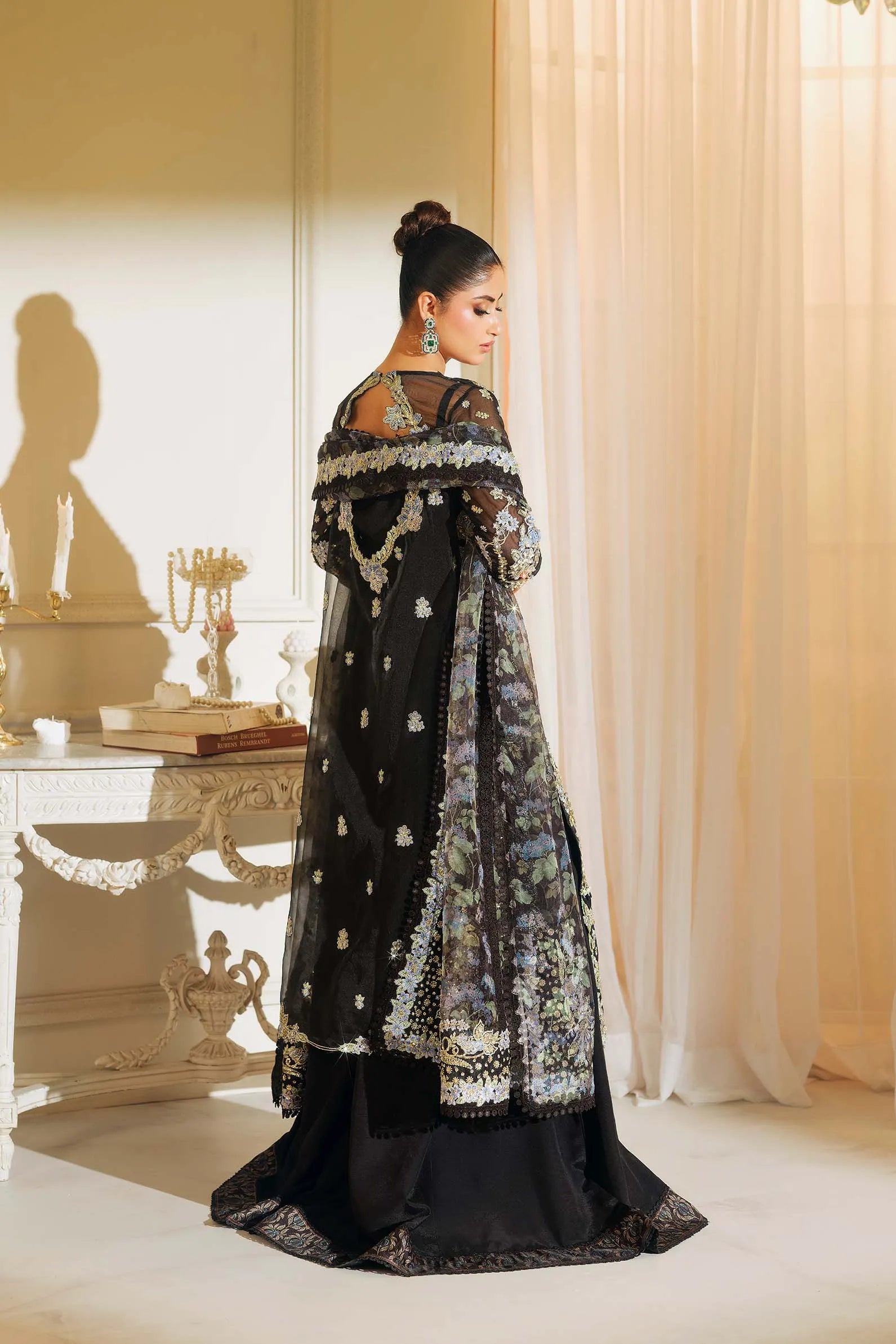 MARYAM HUSSAIN HOOR