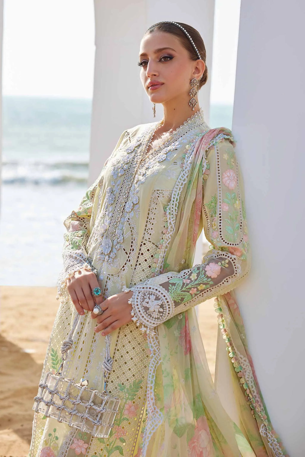 MARIA B LAWN D-25-04