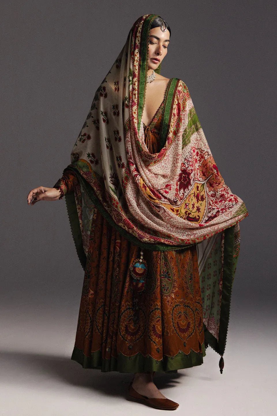 ZARA SHAHJAHAN ANARKALI D-09