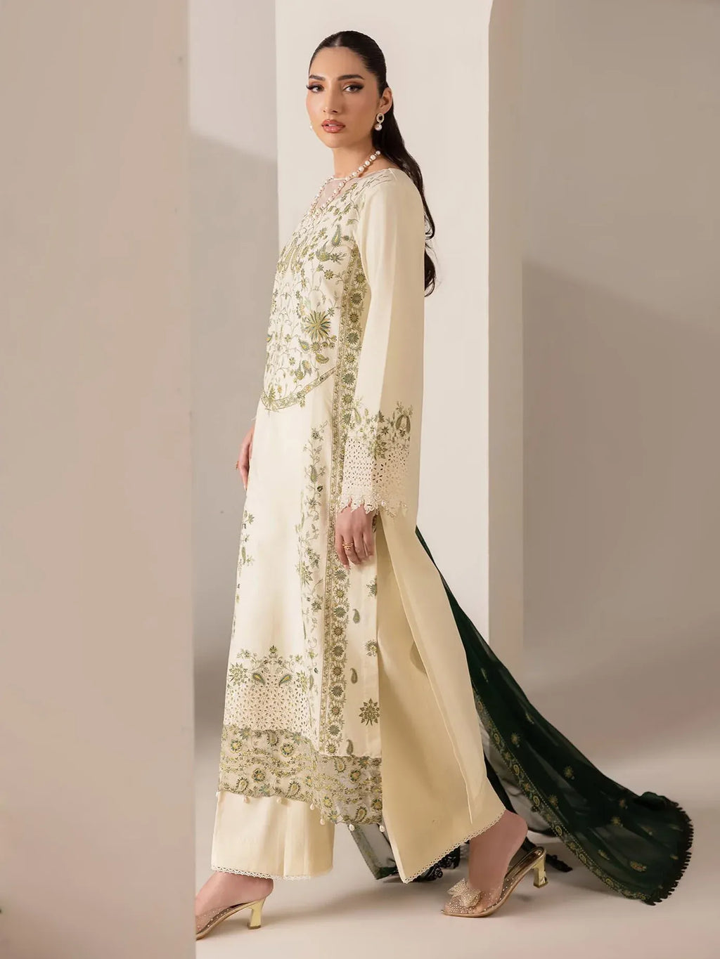 RAJBARI EXCLUSIVE EMBROIDERED CHIFFON D-05