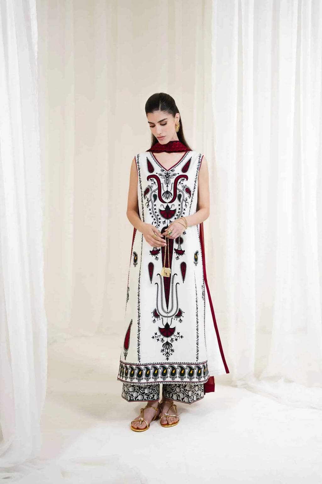 ZAIB WHITE-MAROON