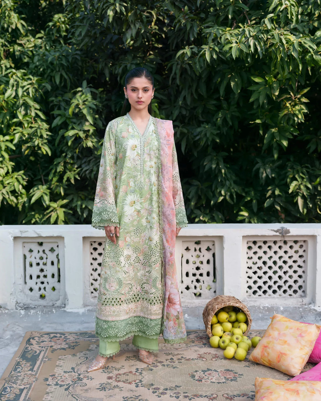 NEESHAY SUMMER PRINTNKARI MIREA