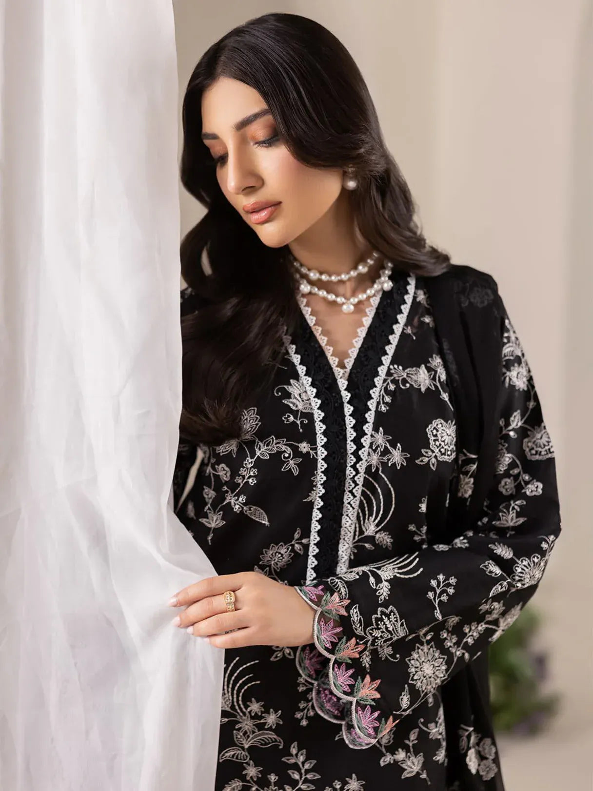 RAJBARI EXCLUSIVE EMBROIDERED CHIFFON D-10