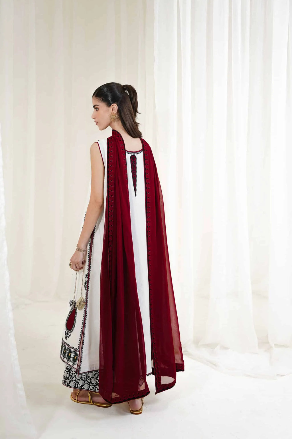 ZAIB WHITE-MAROON
