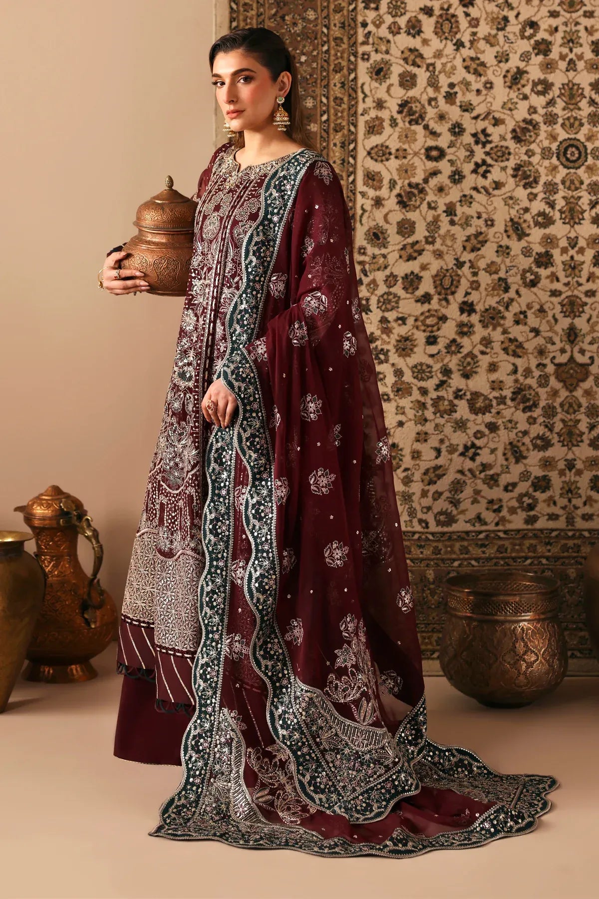 XENIA NEORAH LUXURY QABITA