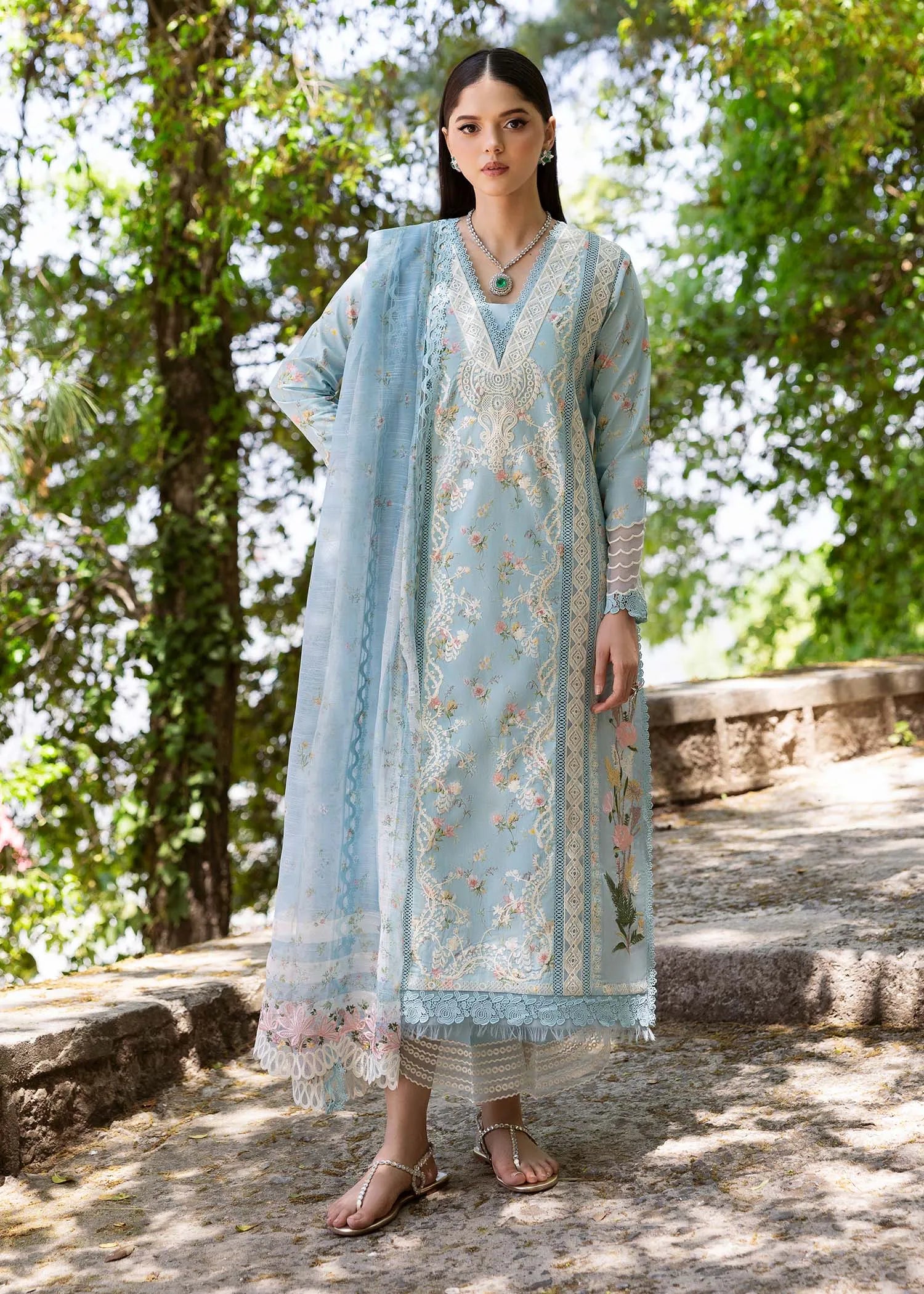 SAIRA SHAKIRA BLOOM D-08B