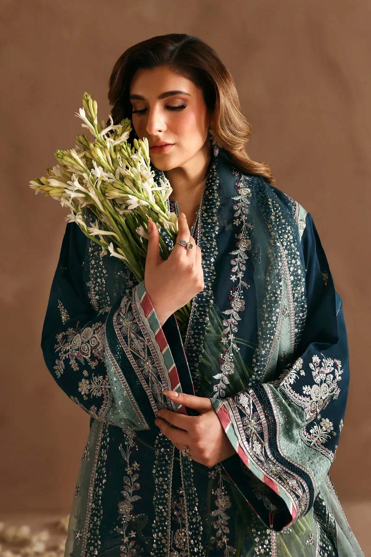 XENIA NEORAH LUXURY ABAN