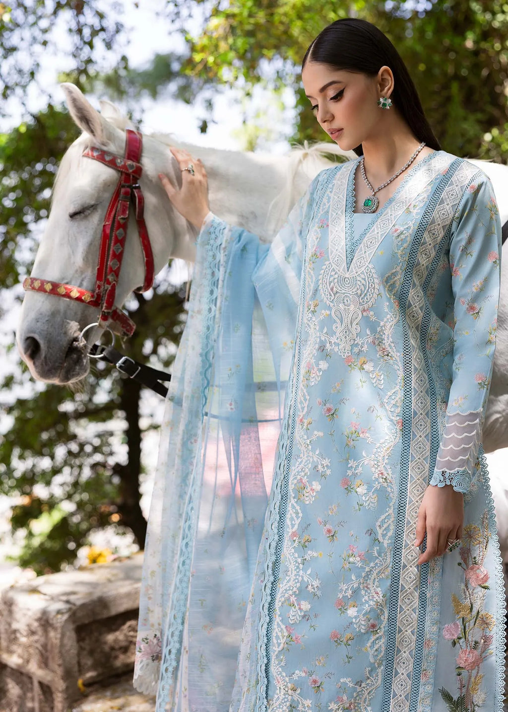 SAIRA SHAKIRA BLOOM D-08B