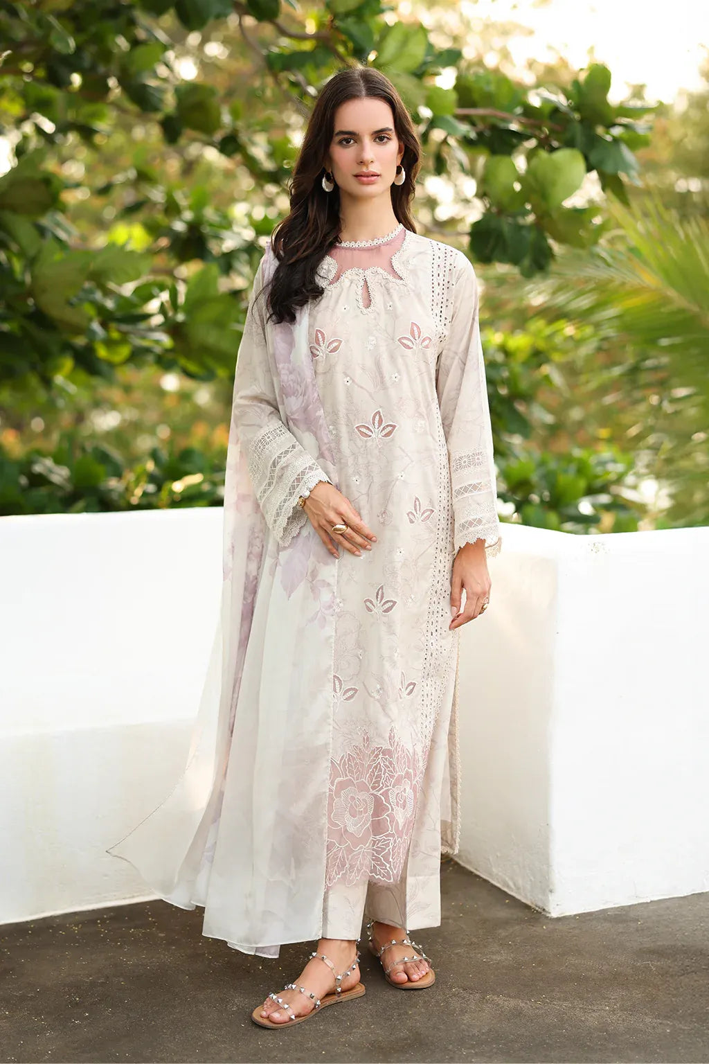 IZNIK SPRING SUMMER SS-01
