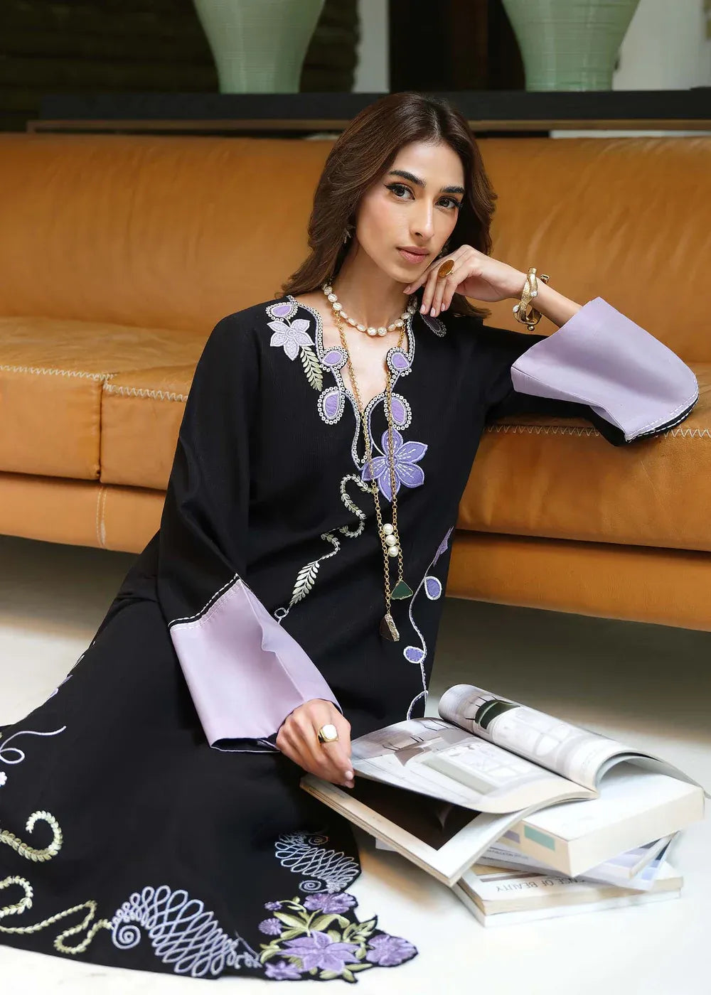 SAIRA SHAKIRA BLACK LUNA 2PC