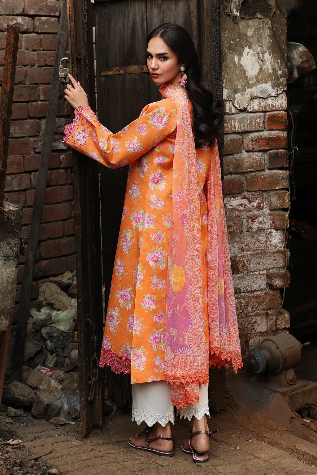 RAJBARI NISSA FLORAL SYMPHONY D-04