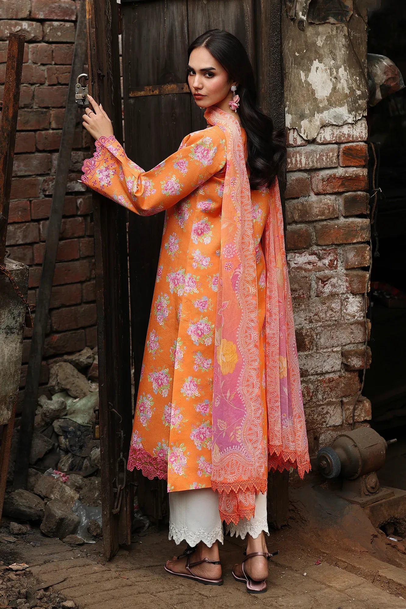 RAJBARI NISSA FLORAL SYMPHONY D-04