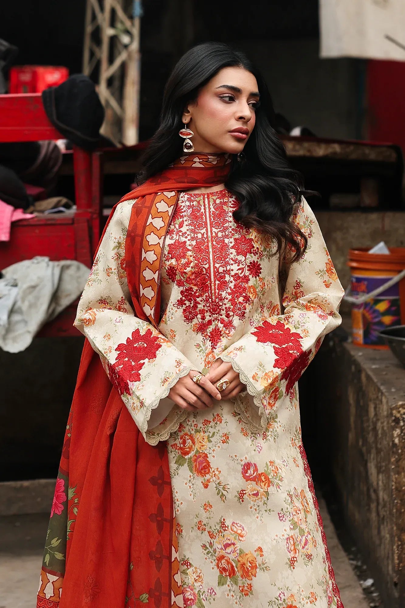 RAJBARI NISSA FLORAL SYMPHONY D-01