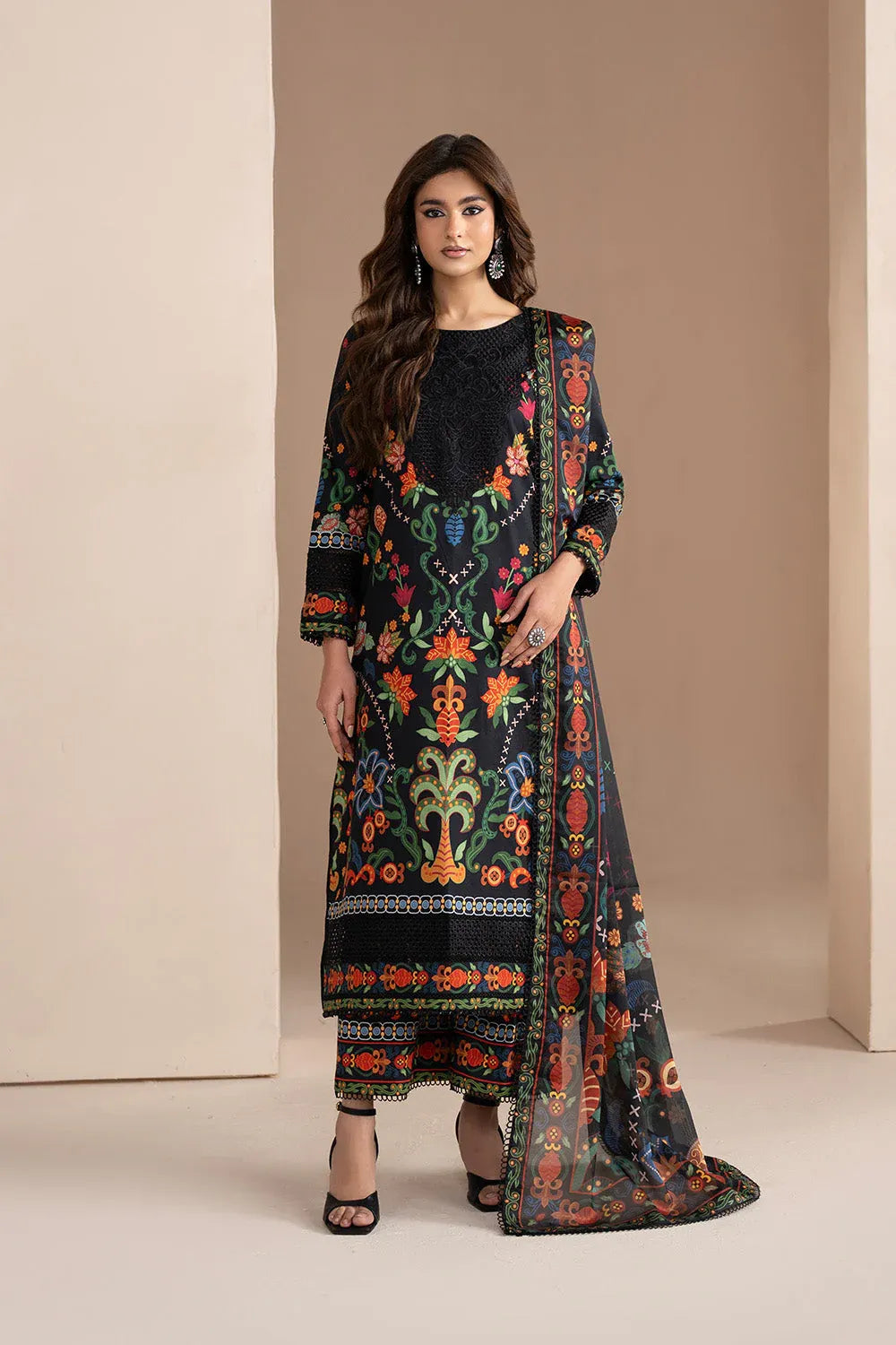 MARYUM N MARIA EMBROIDERED PRINT LAWN VINCY