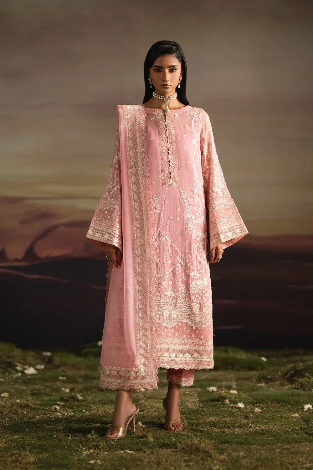 FREESIA LUXURY UNSTITICHED FWU5704