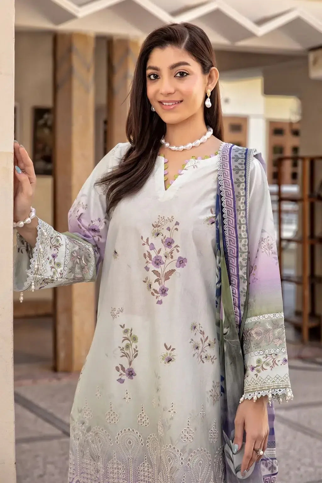 MEERAK CHIKANKARI ZOHRA