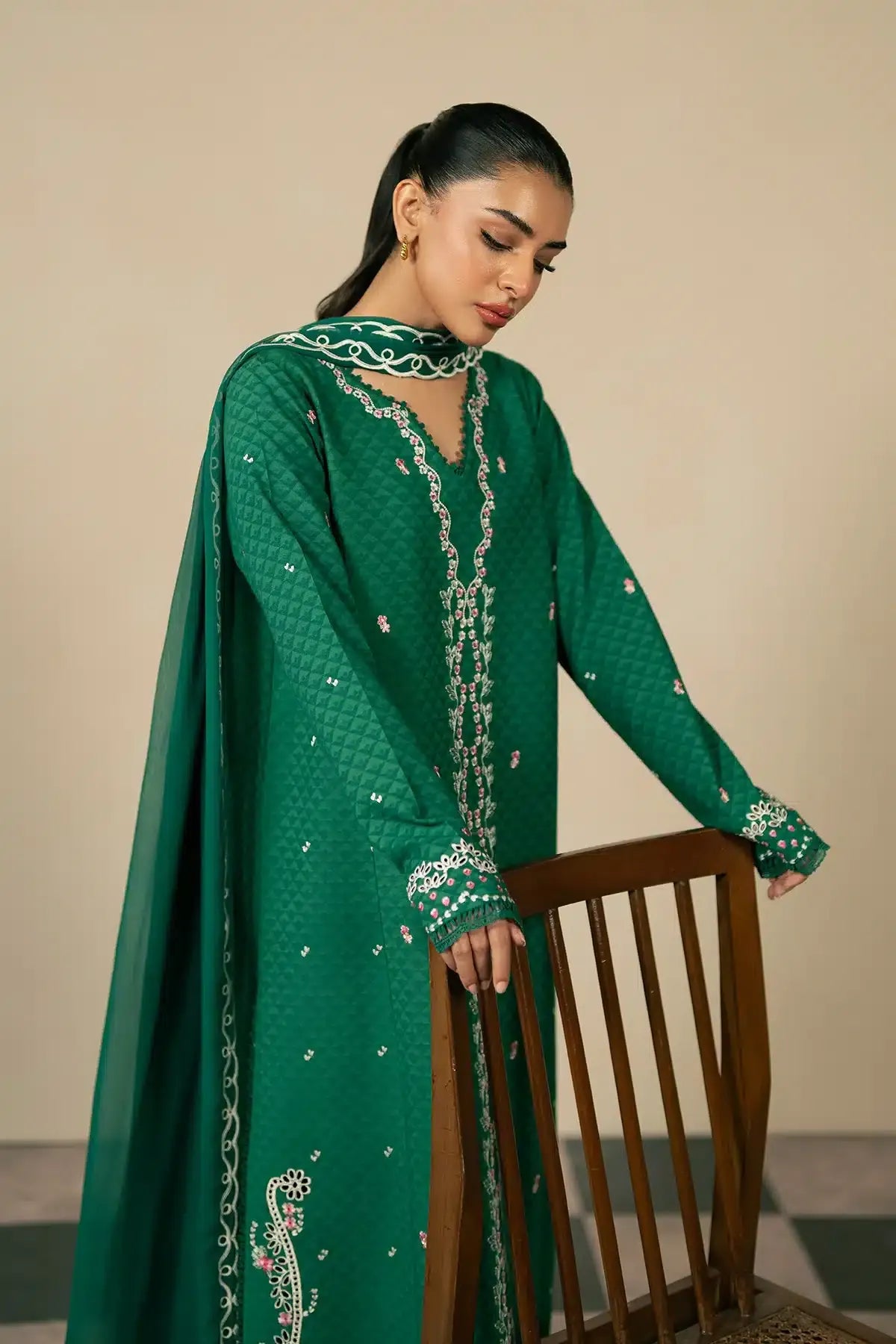 ZIVA PINE 3PC