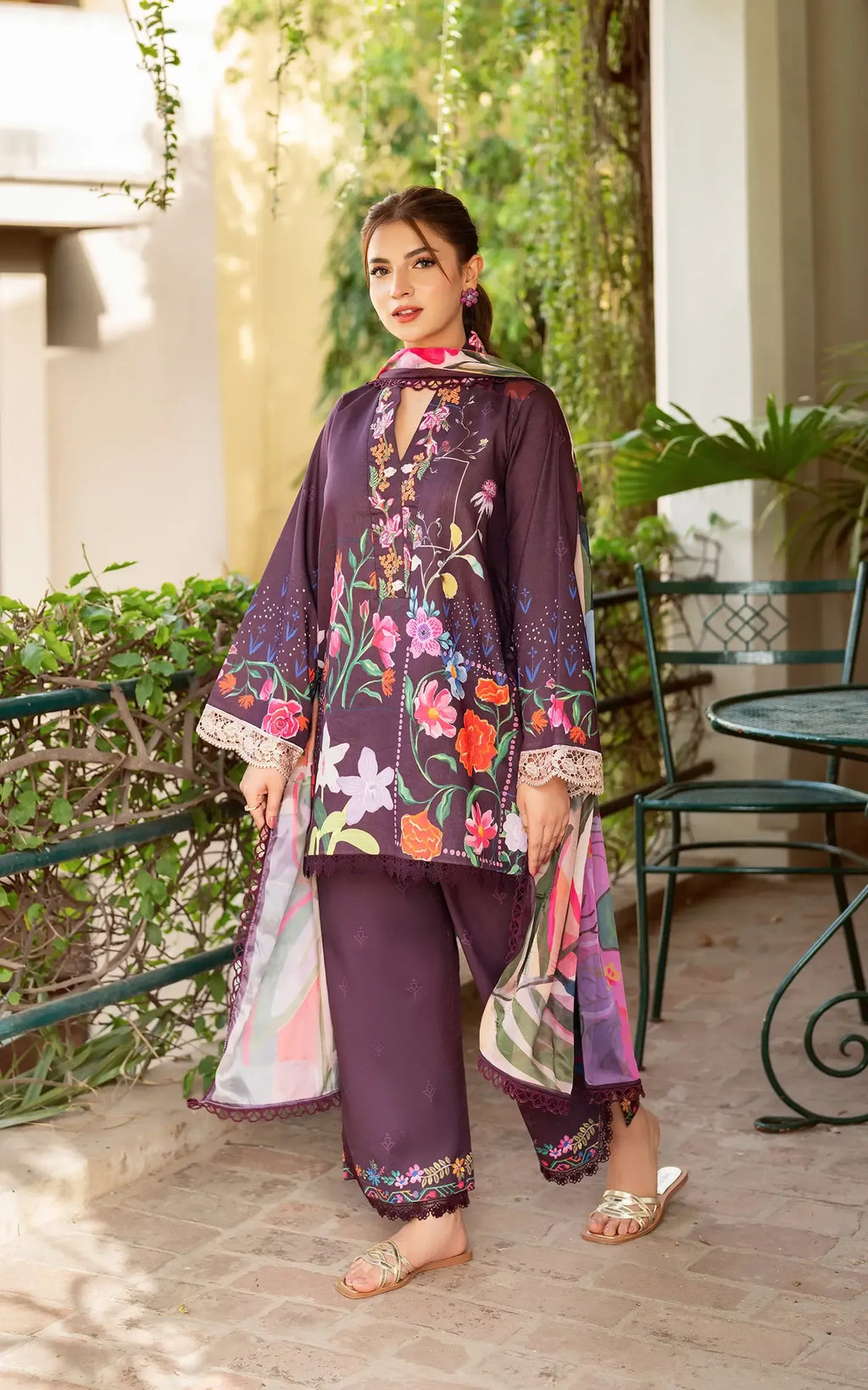 ASIFA NABEEL YAKIN YKL25-12
