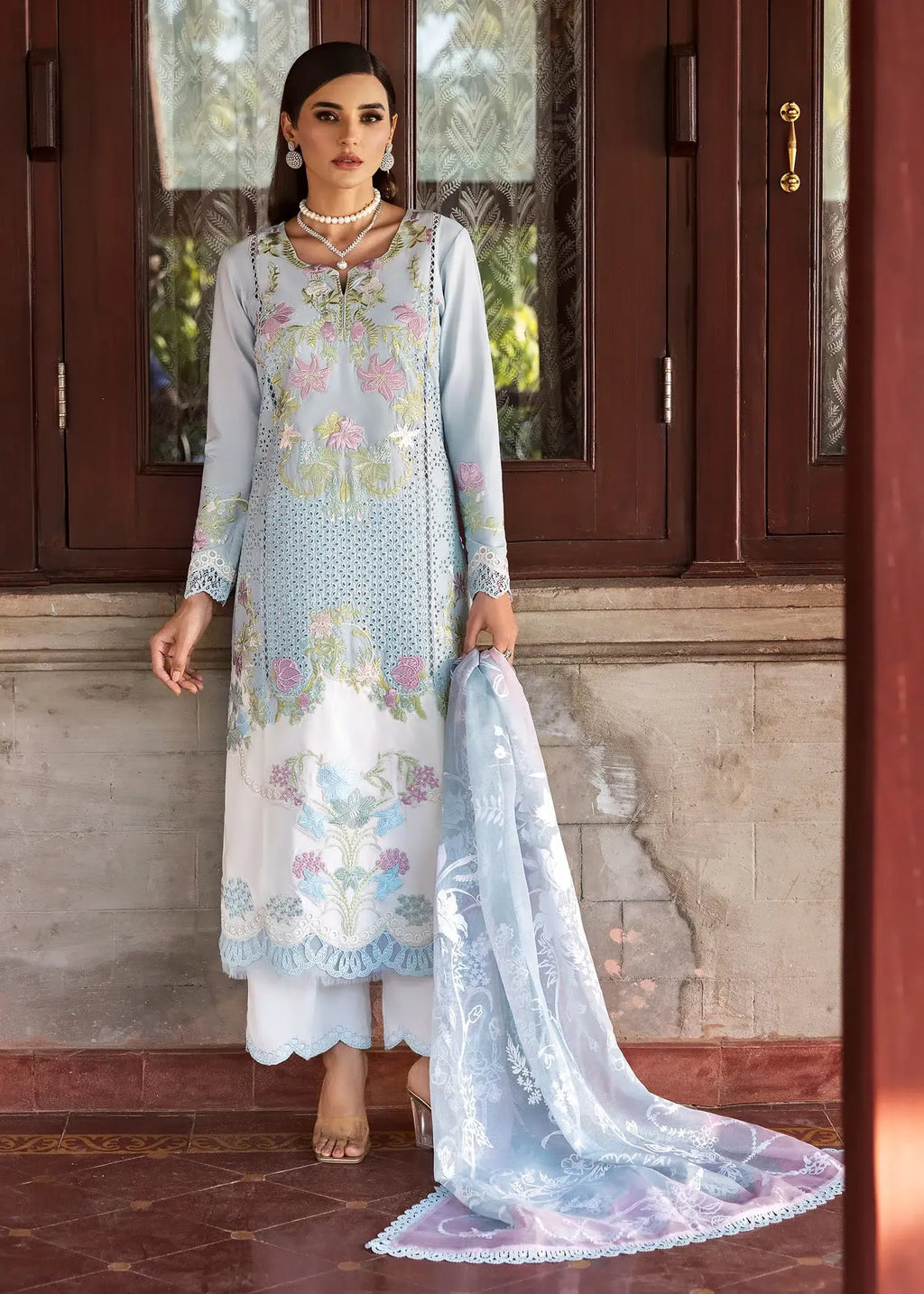 SAIRA SHAKIRA BLOOM D-04B