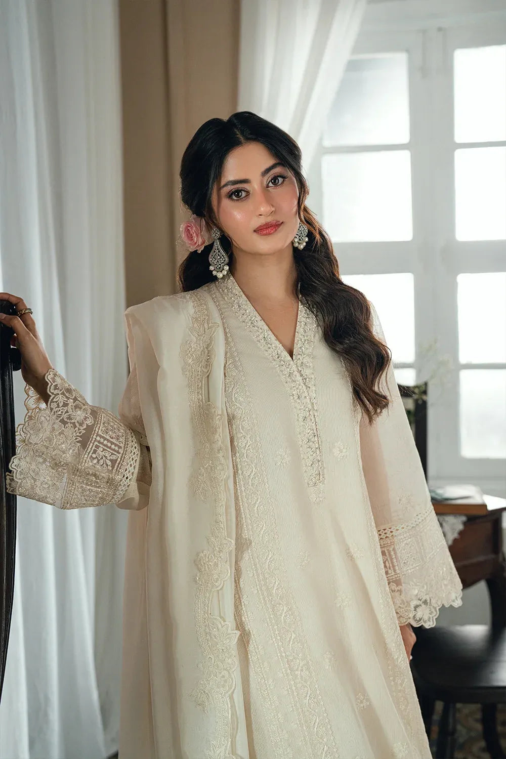AZURE EID ENSEMBLES IVORY PETAL