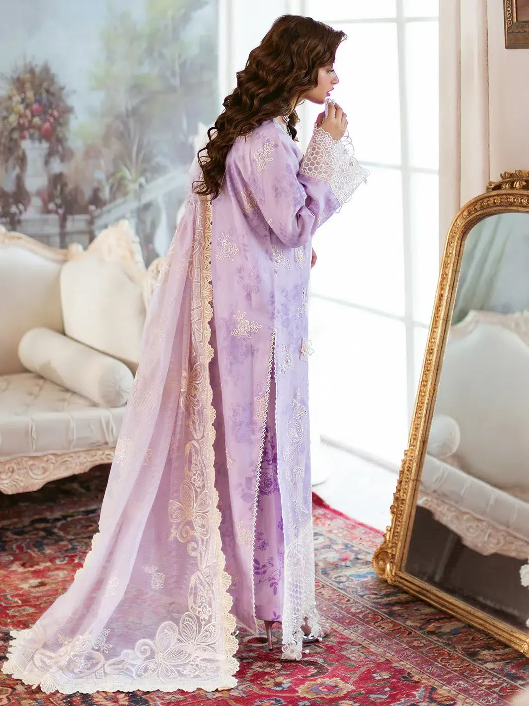 MAHNUR SOPHIE LYRELL