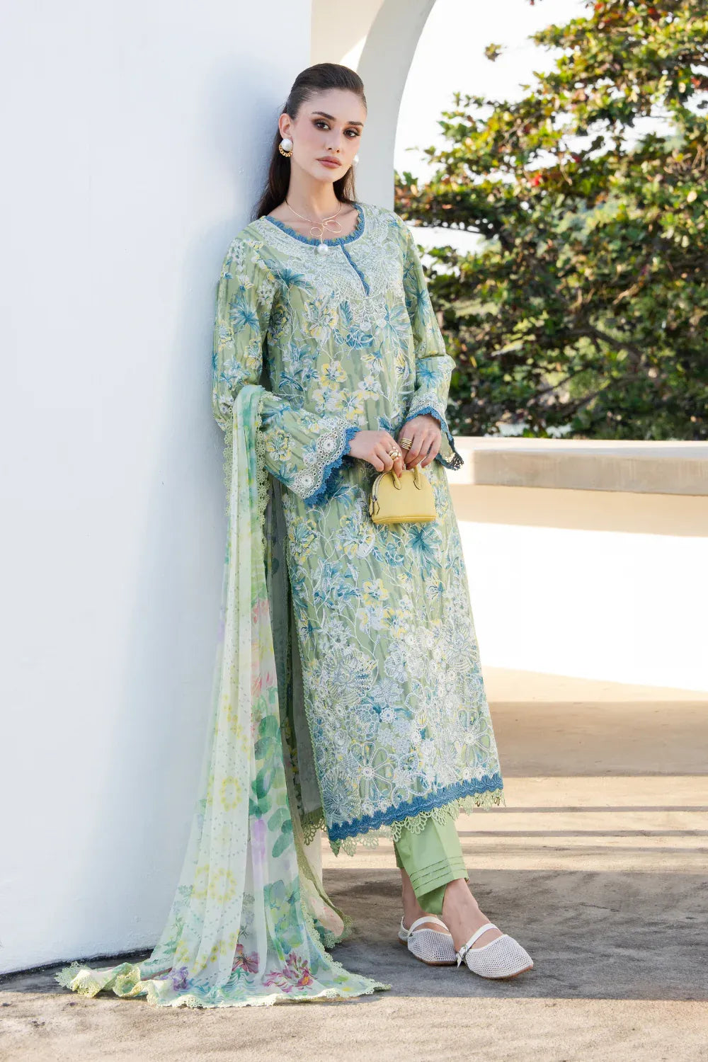 AABYAAN SHEZLIN CHIKANKARI AZ-12