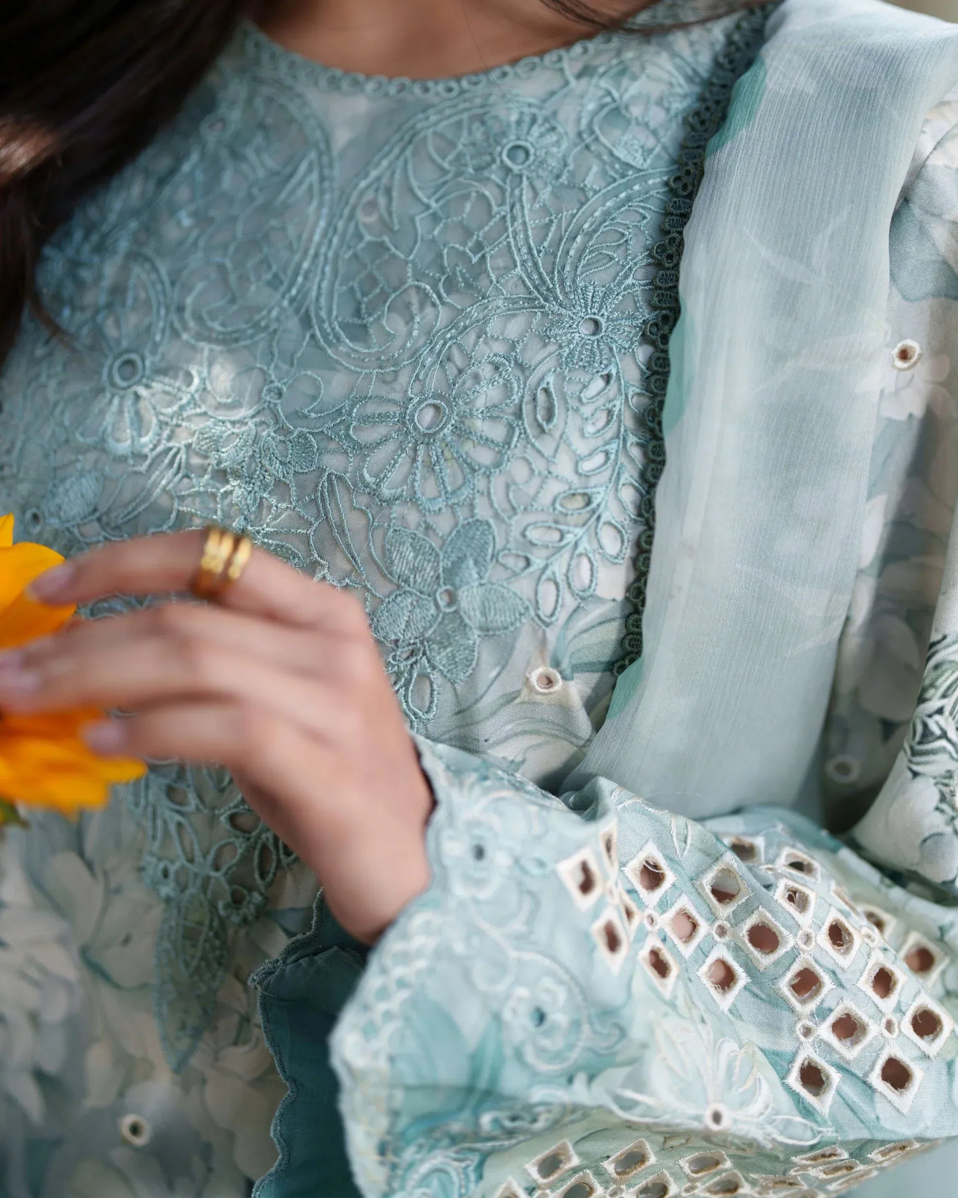 NEESHAY SUMMER PRINTNKARI CALIXA