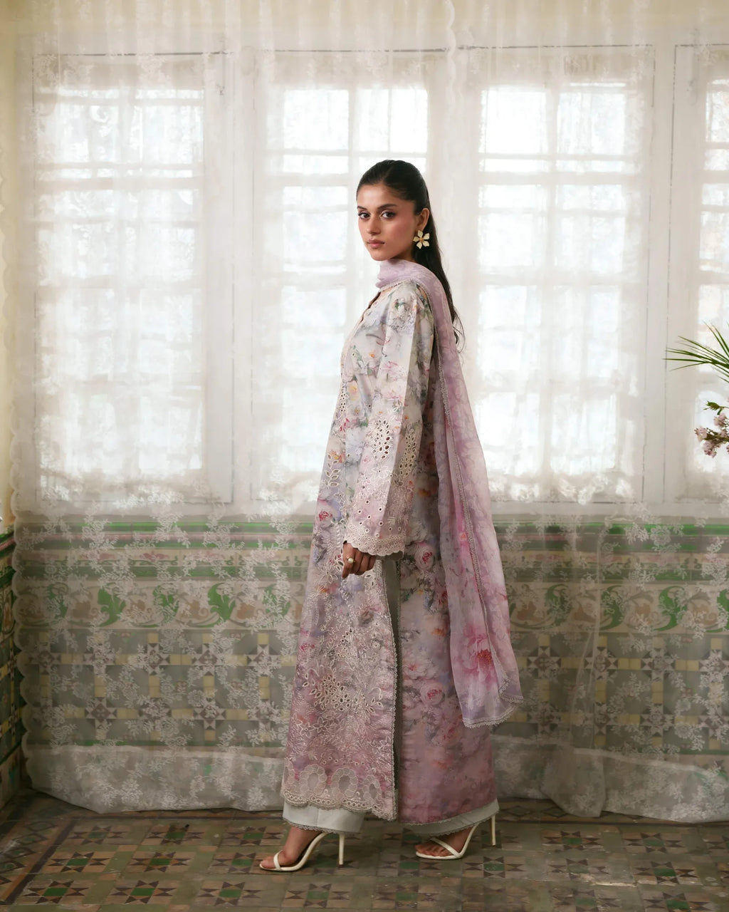 NEESHAY SUMMER PRINTNKARI BLUSHE