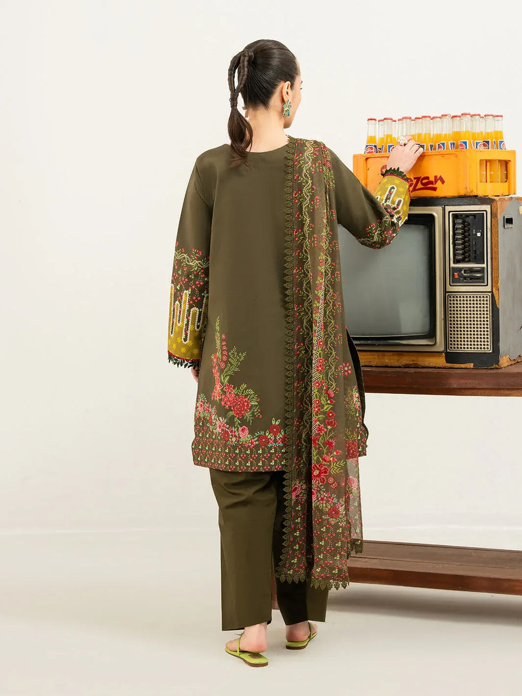 MAHNUR ANAYA LAWN ANA-007