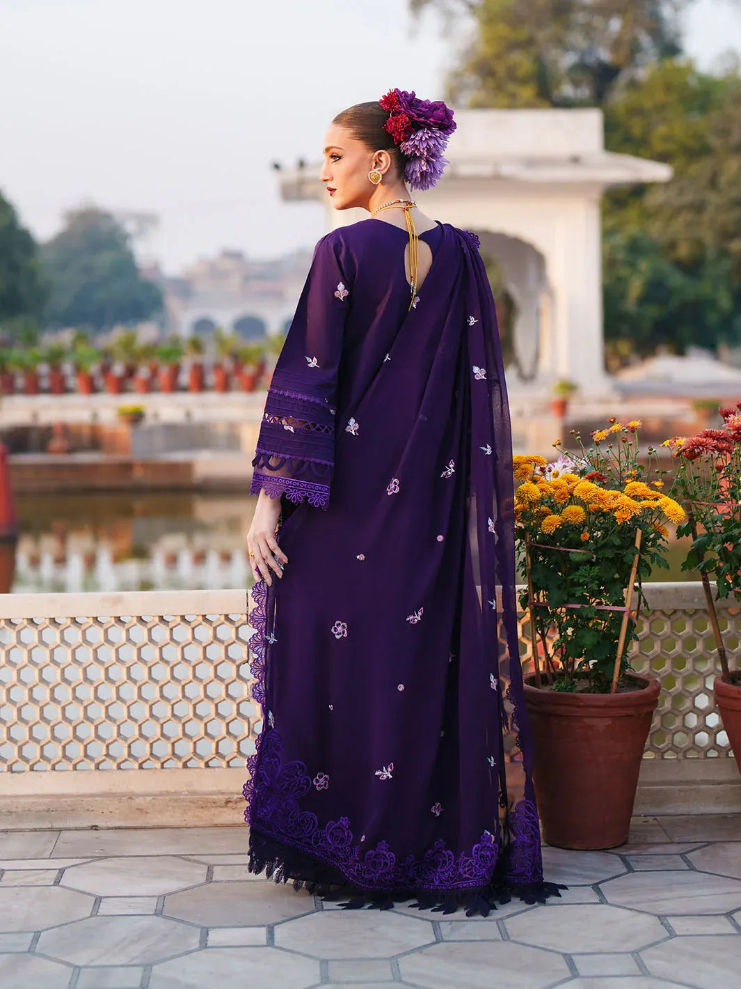 MAHNUR GUL G-012