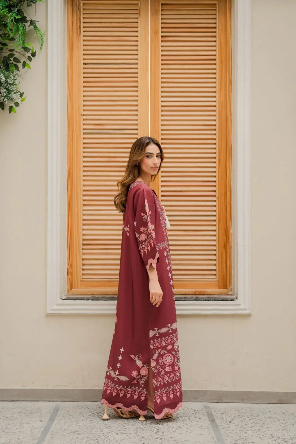 BARAE KHANOM OLGA 1PC