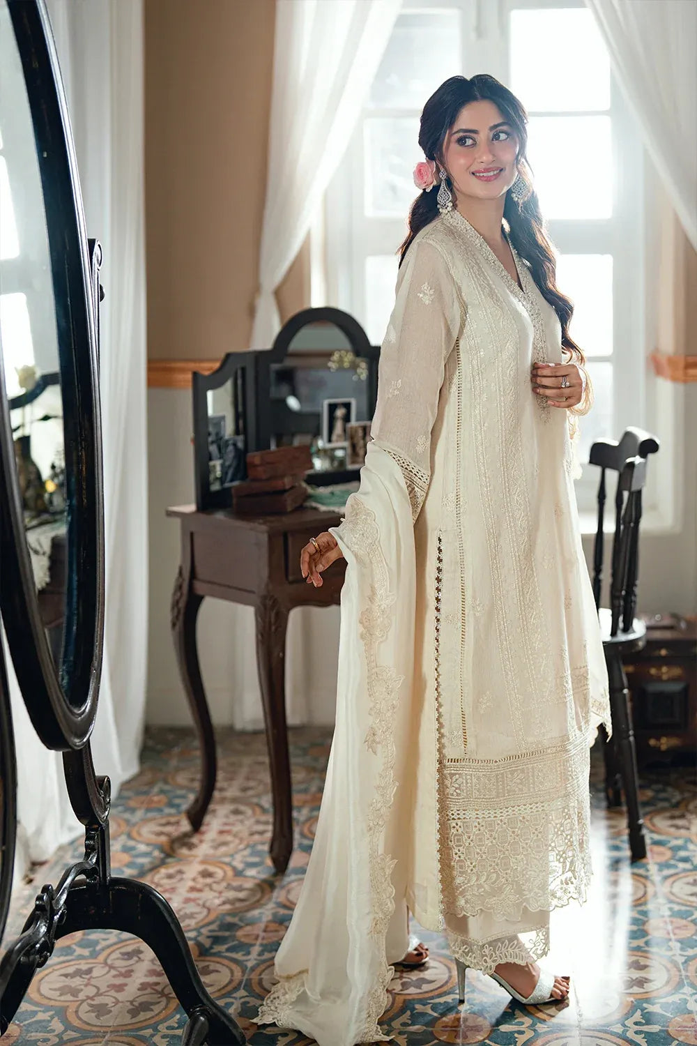 AZURE EID ENSEMBLES IVORY PETAL