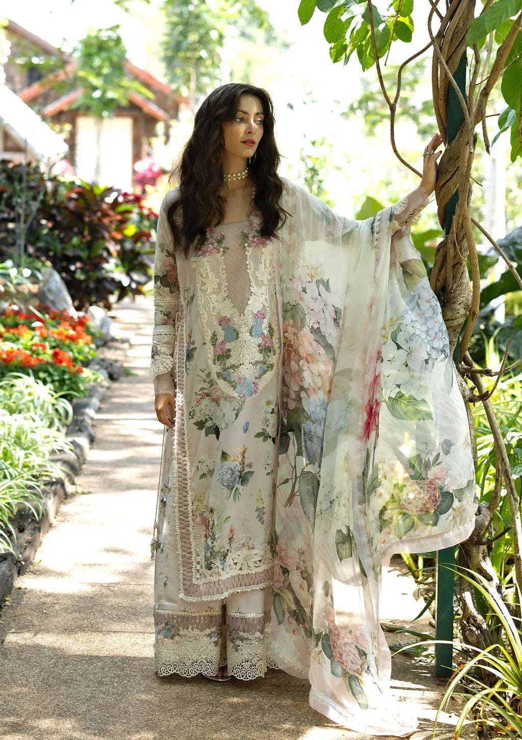 ELAF SIGNATURE EMBROIDERED COLLECTION ESA-4A