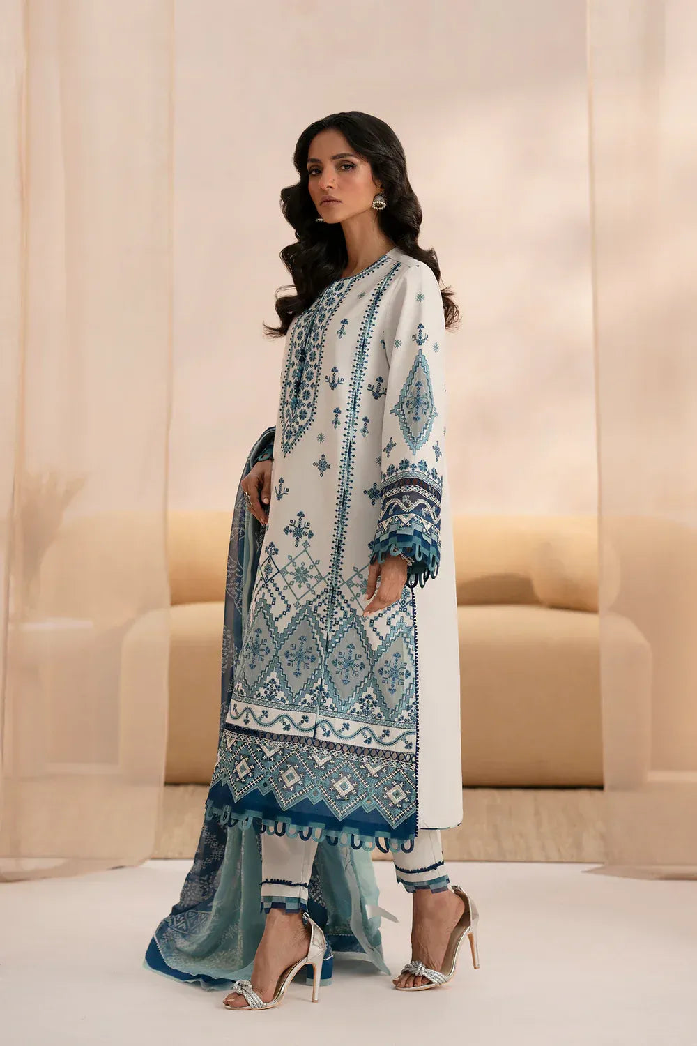 ETHNIC E0528-203-003 3PC