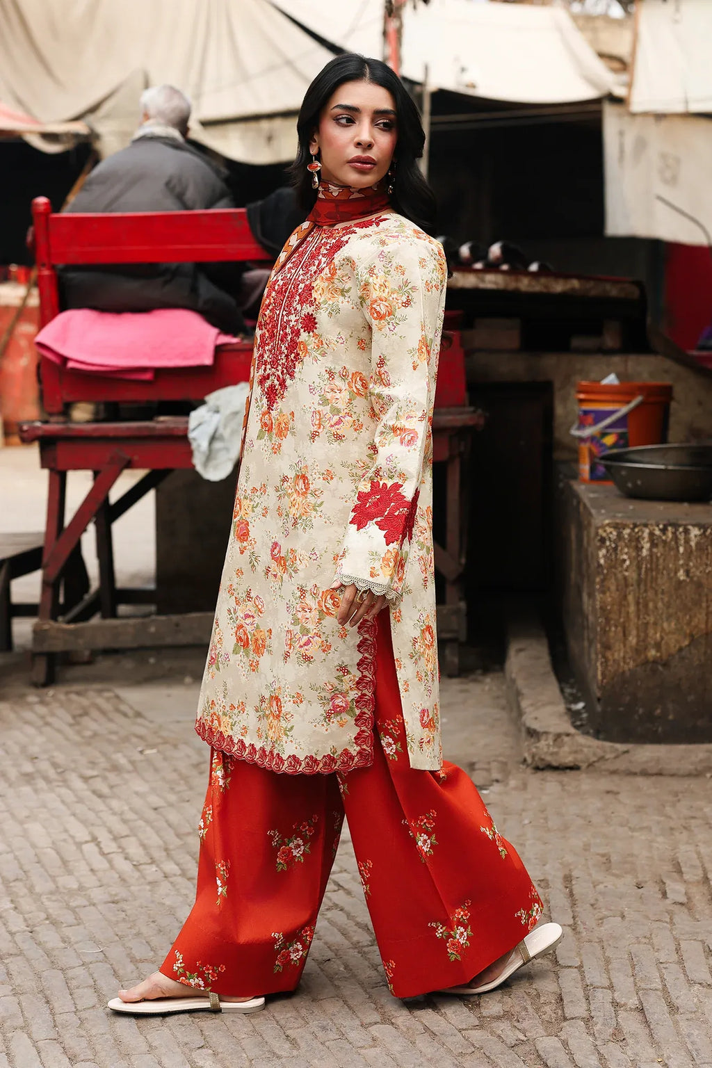 RAJBARI NISSA FLORAL SYMPHONY D-01