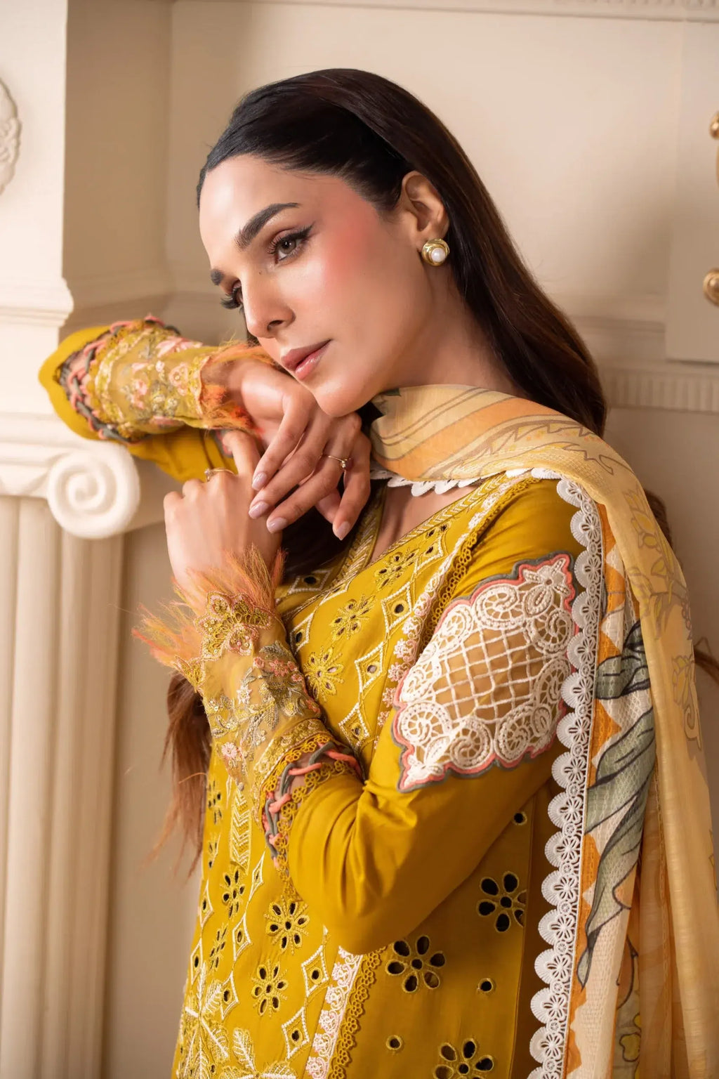 ATIYA IRFAN PREET GOLDEN GLACE