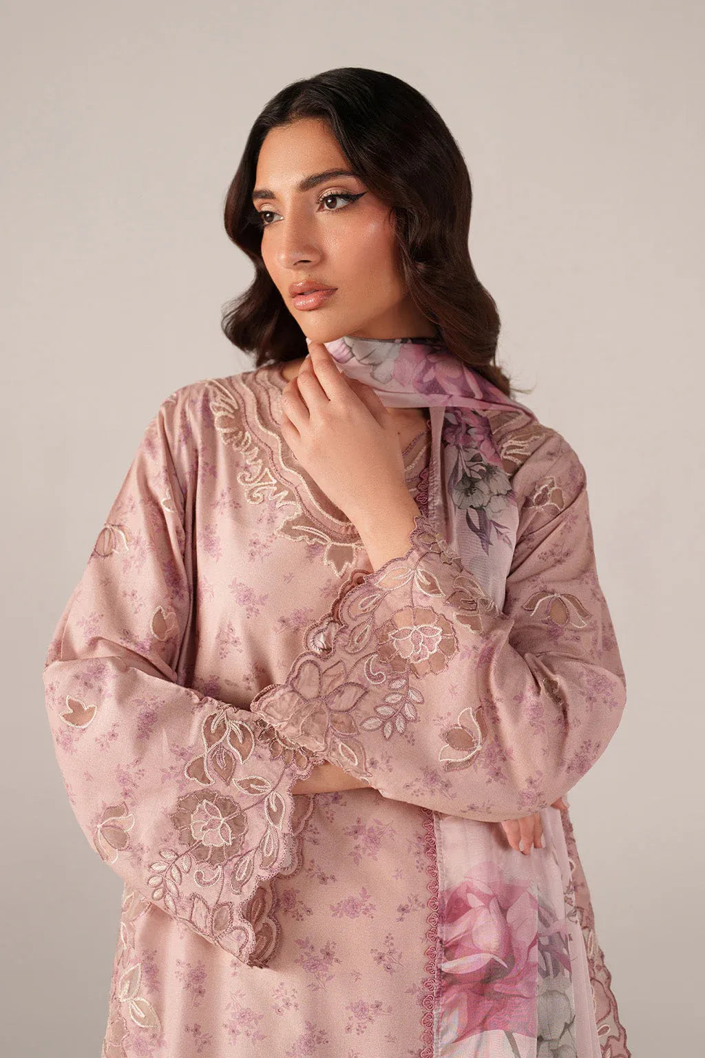 IZNIK SPRING SUMMER SS-05