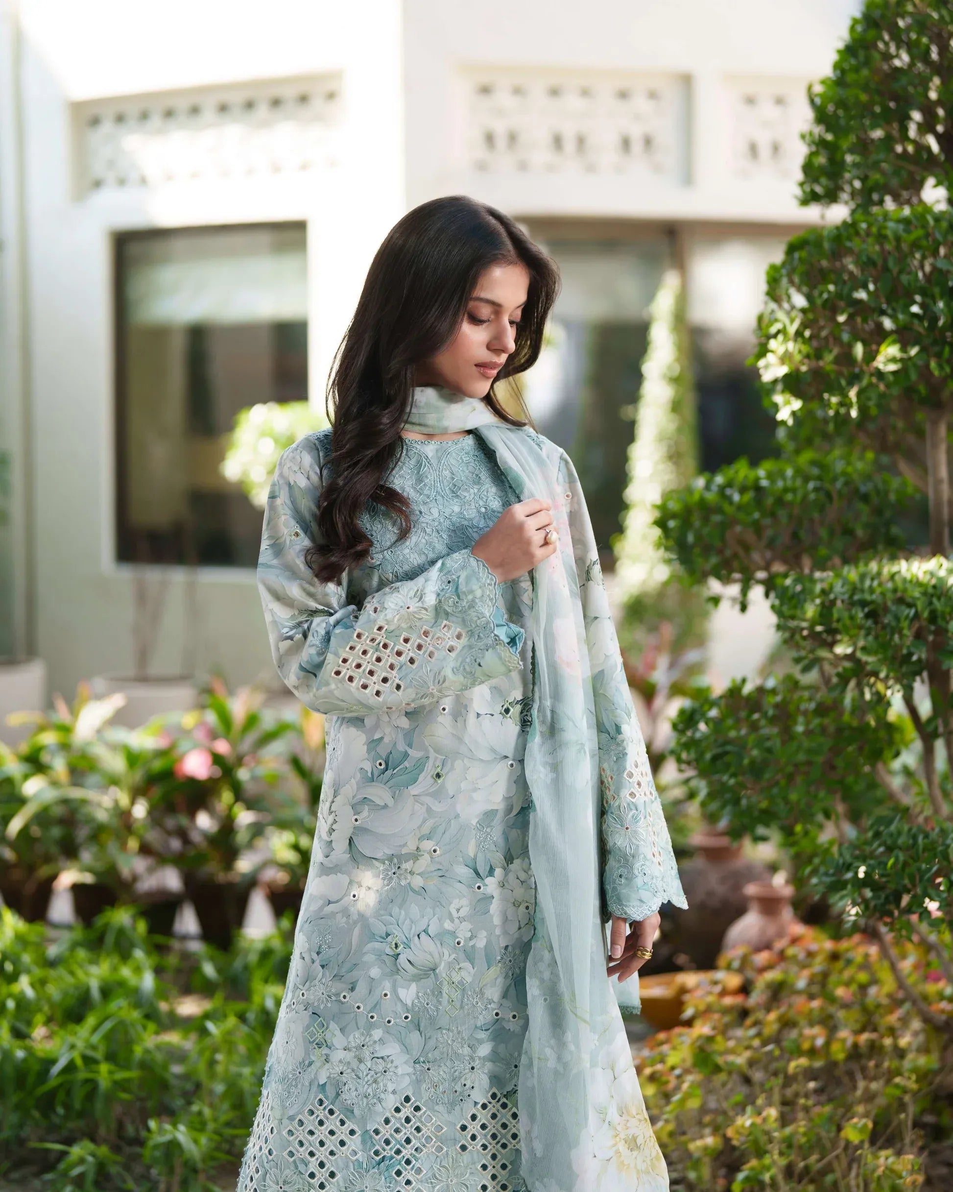 NEESHAY SUMMER PRINTNKARI CALIXA