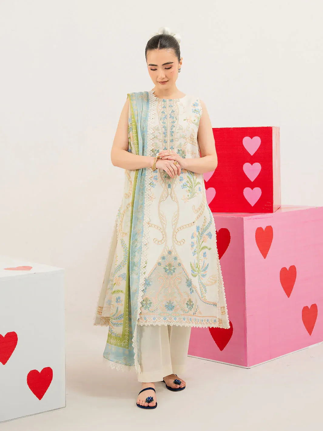 MAHNUR ANAYA LAWN ANA-010